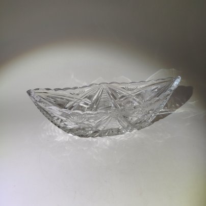 Конфетница овальной формы с геометрическим декором, хрусталь, СССР, 1970-1990 гг.