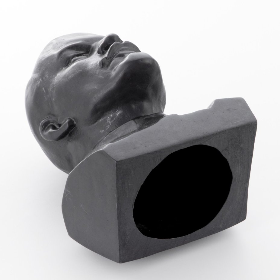 Бюст В.И. Ленина