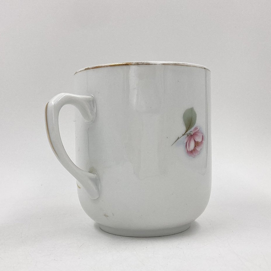 Кружка, украшенная цветочным декором, фарфор, деколь, золочение, Cesky porcelan a.s. Dubi (Original Bohemia), Чехия, 1980-2000 гг.