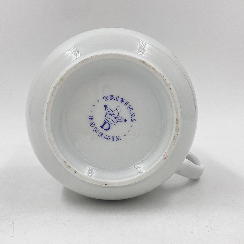 Кружка, украшенная цветочным декором, фарфор, деколь, золочение, Cesky porcelan a.s. Dubi (Original Bohemia), Чехия, 1980-2000 гг., Cesky porcelan a.s. Dubi (Original Bohemia)