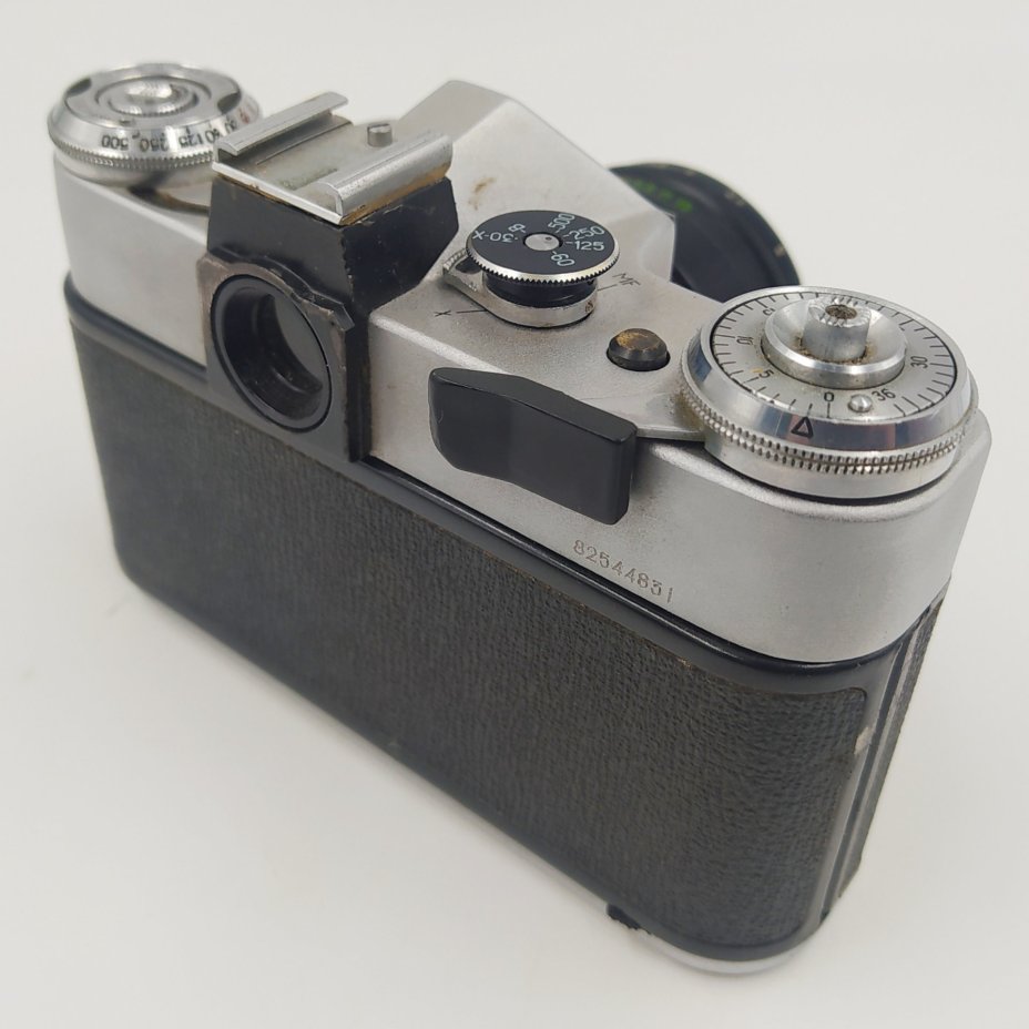 Фотоаппарат "Зенит-Е" с объективом "Гелиос-44-2" в оригинальном кофре, металл, стекло, пластик, кожа, Завод «Зенит», г. Вилейка, Завод «Зенит»