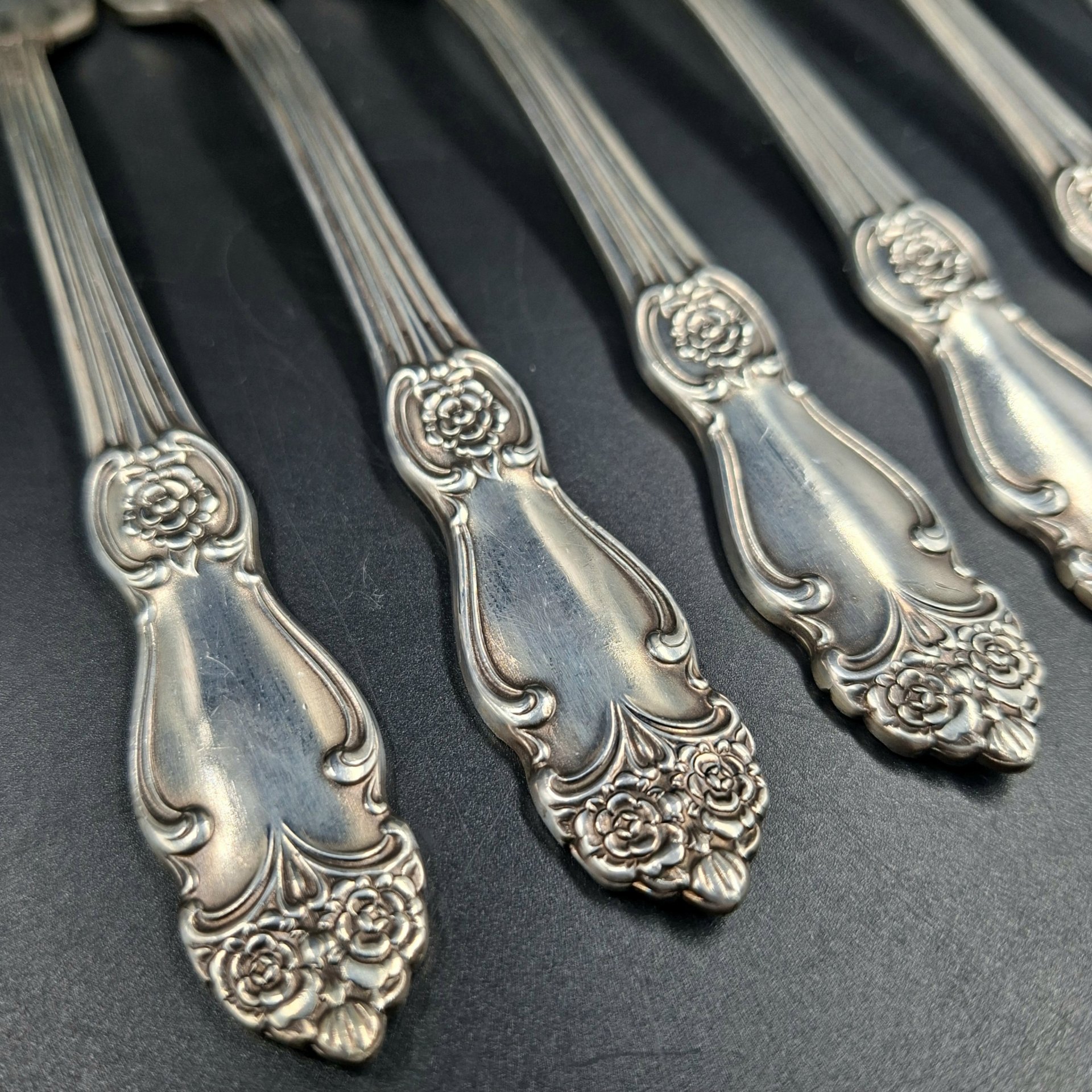 Набор из шести обеденных вилок "Серебряная роза", мНЦ (медь-никель-цинк), Кольчугинский завод цветных металлов, СССР, 1970-1990 гг.