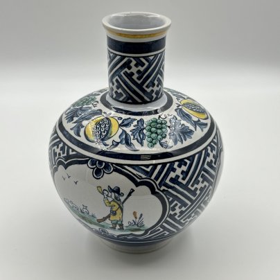 Ваза украшенная орнаментом и  наивными рисунками, Villeroy & Boch