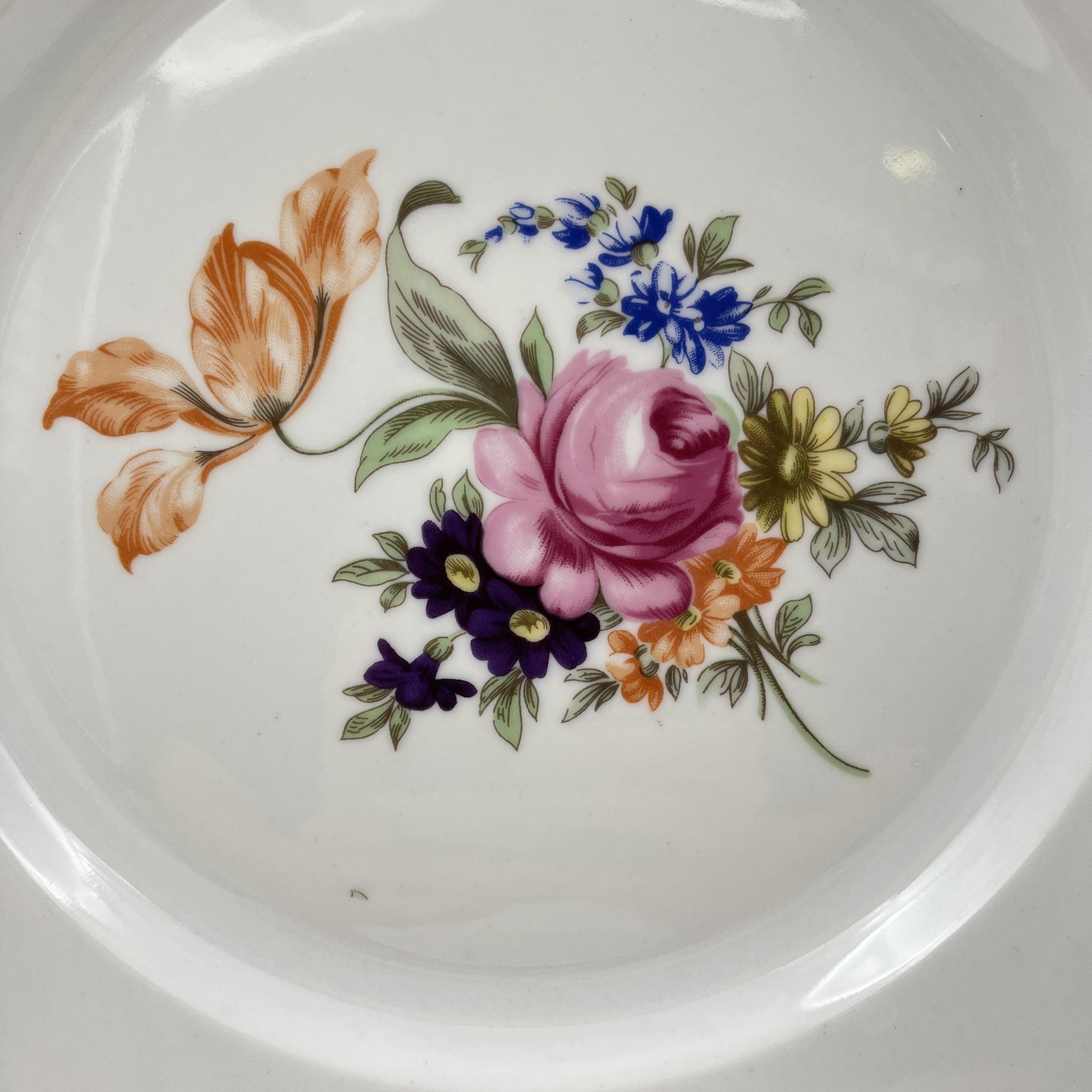 Набор из шести обеденных тарелок с цветочным декором, фарфор, деколь, золочение, Bohemia (Neurohlau), Чехословакия, 1970-1990 гг.