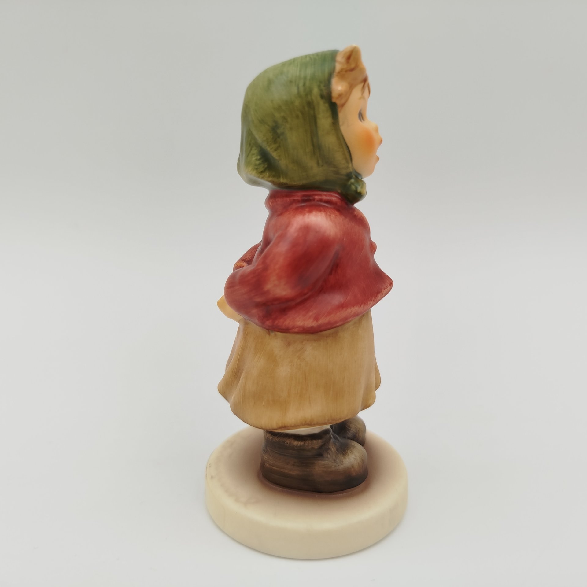 Статуэтка "Чиста как колокольчик",  M.I. Hummel  Membership, фарфор, роспись, Goebel, Германия, 2004-2005 гг., Goebel