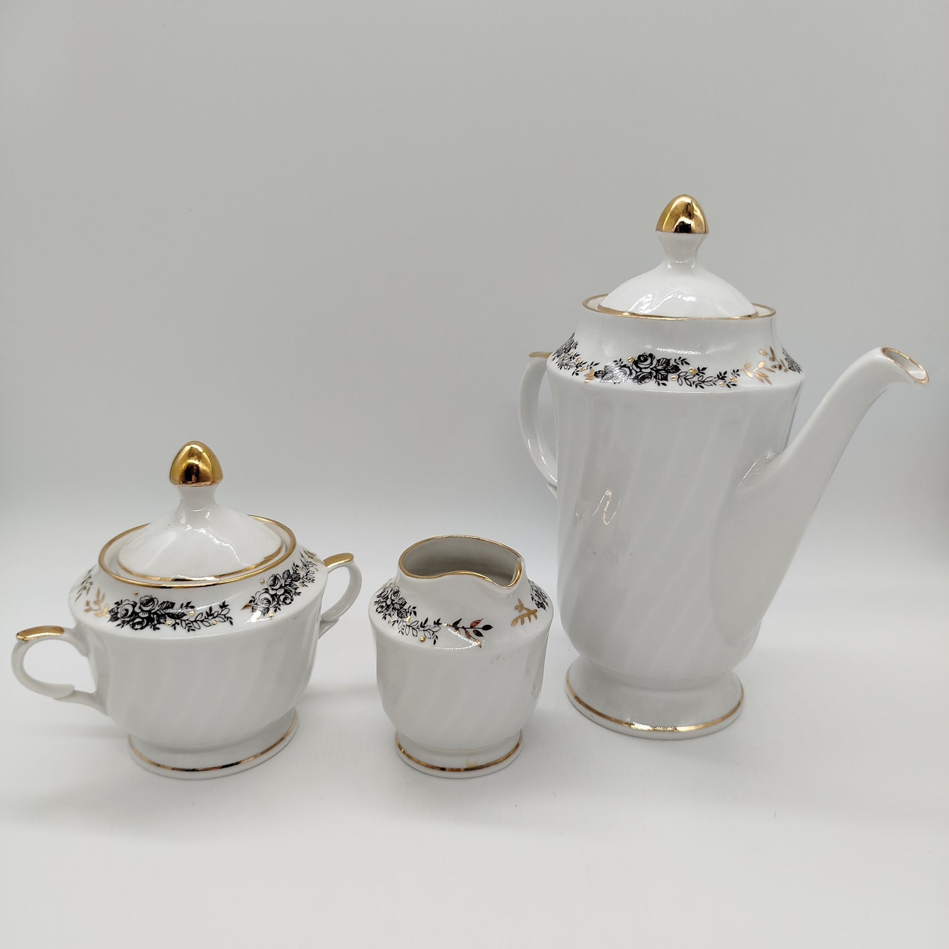 Сервиз кофейный с цветочным декором на 4 персоны (11 предметов), Рижский фарфорово-фаянсовый завод