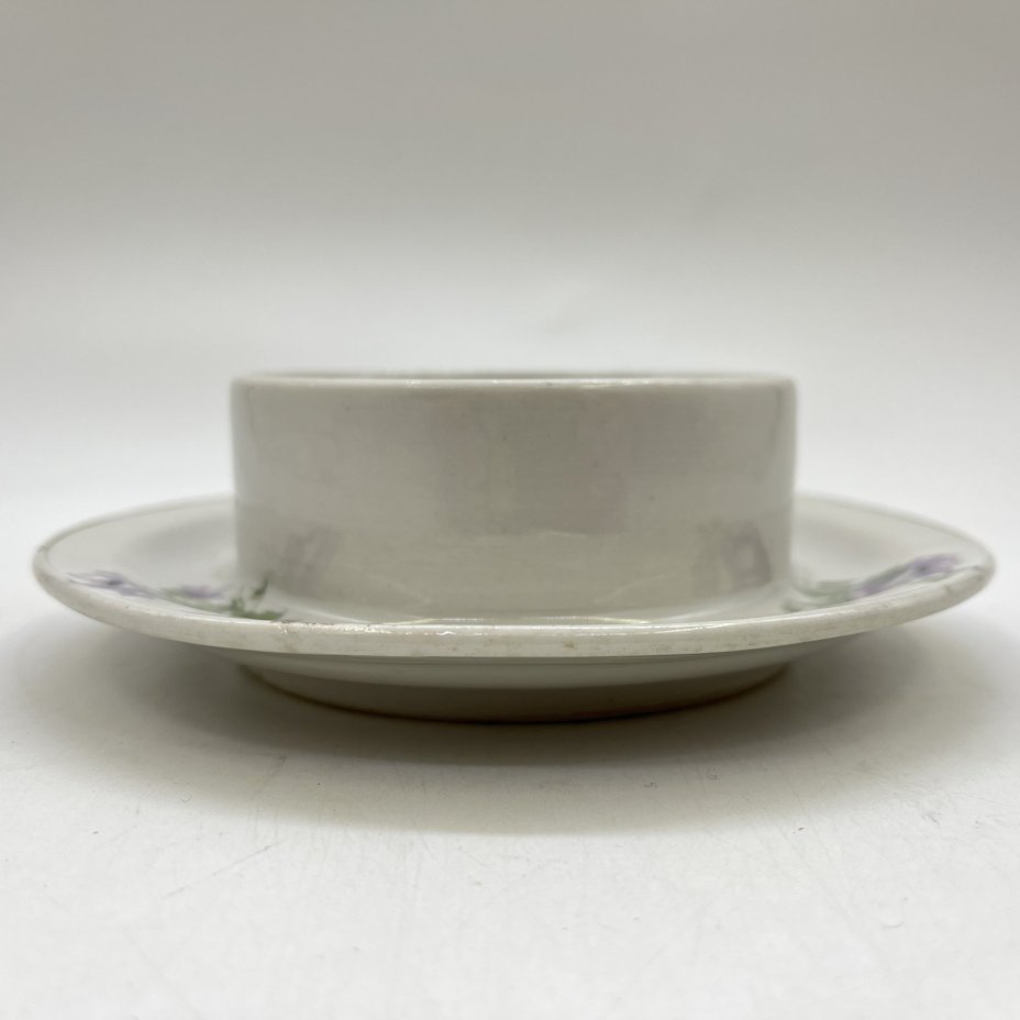 Соусник (масленка) с флоральным декором, фарфор, деколь, золочение, Дулевский фарфоровый завод (Дулёво), СССР, 1930-1952 гг.