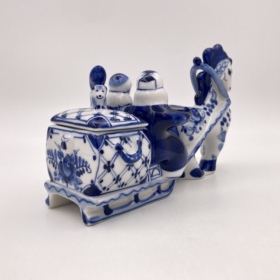 Статуэтка-шкатулка "Морозко" ("Зима"), Гжельский фарфоровый завод