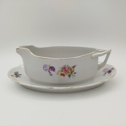 Соусник, украшенный фигурной ручкой и цветочным декором, фарфор, деколь, золочение, Государственная Волховская фарфорово-фаянсовая фабрика «Коминтерн», СССР, 1921-1927 гг., Государственная Волховская фарфорово-фаянсовая фабрика «Коминтерн»