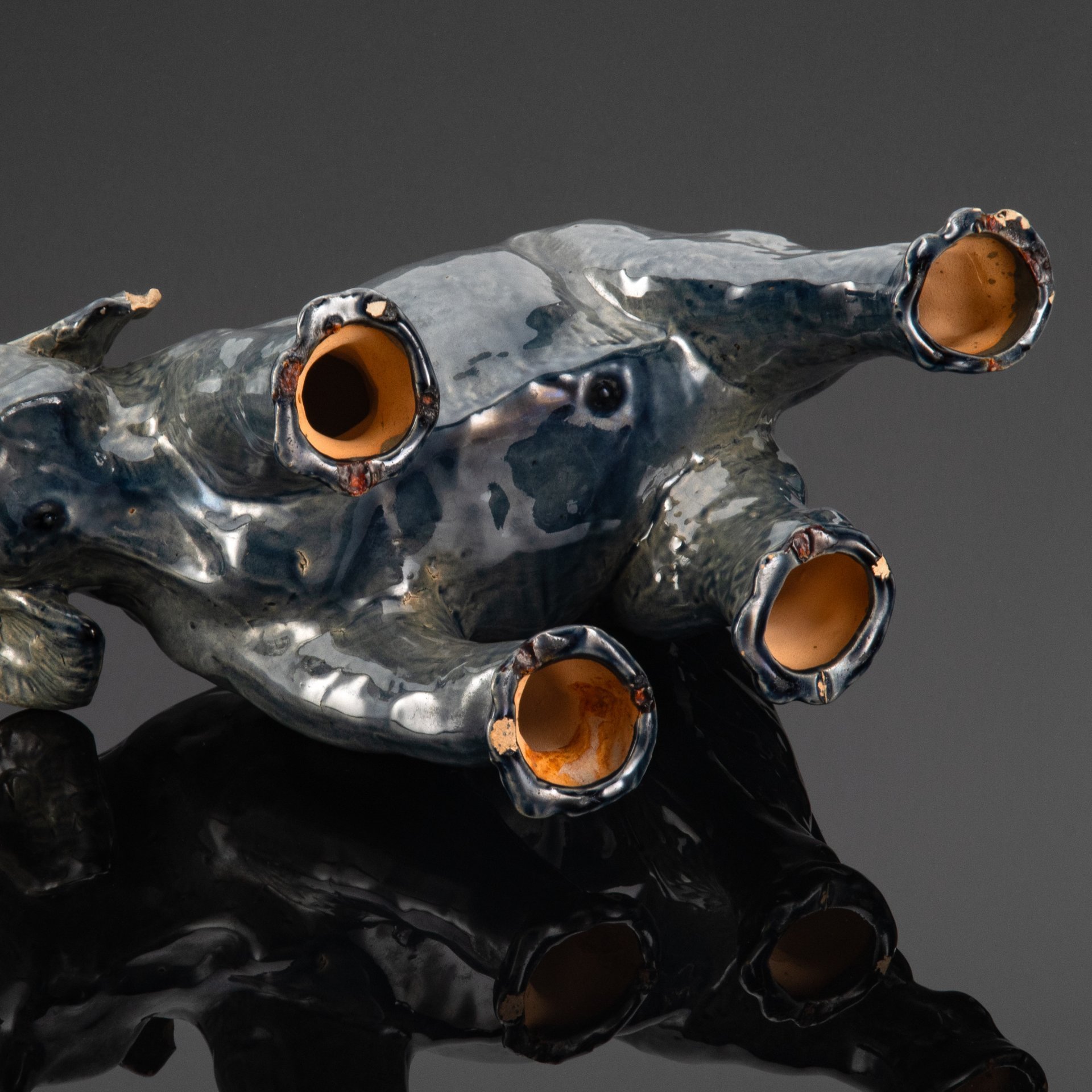 Статуэтка "Слон с поднятым хоботом вверх", Скульптурно-Художественная фабрика № 1 (CXФ № 1), Потылиха, фаянс, глазурь, СССР, 1950-1960 гг.