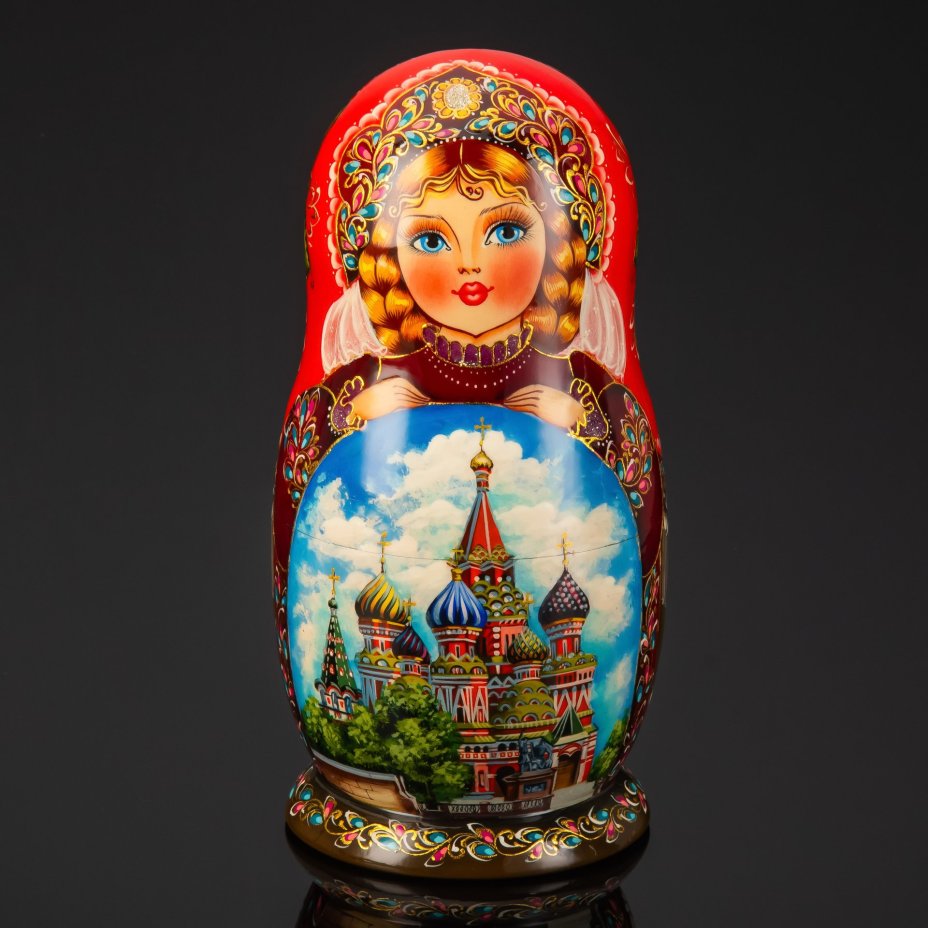 Матрешка "Москва" (7 мест), автор росписи С.А. Лонченкова