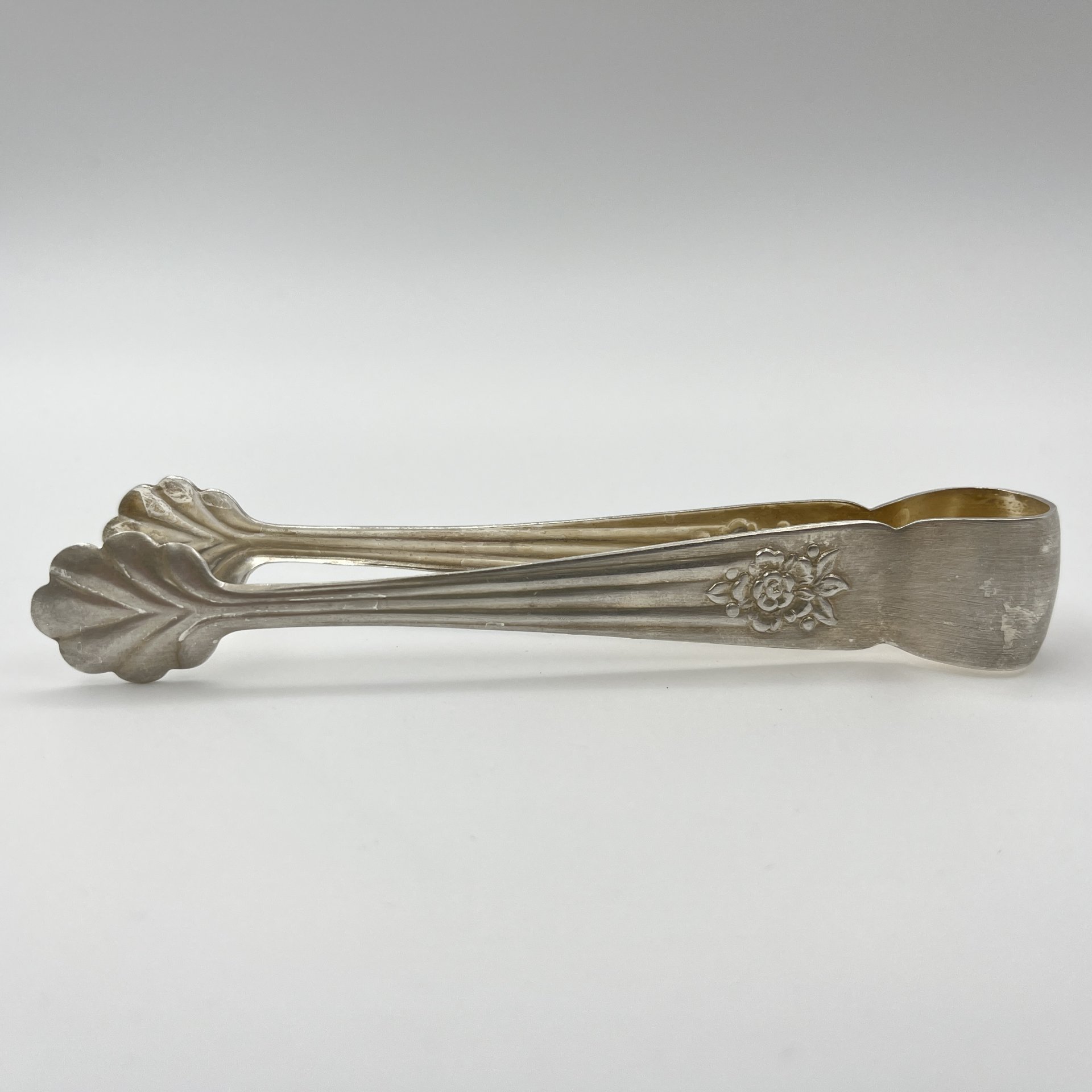 Щипцы для сахара  "Серебряная роза", мНЦ (медь-никель-цинк), Кольчугинский завод цветных металлов, СССР, 1960-1990 гг.