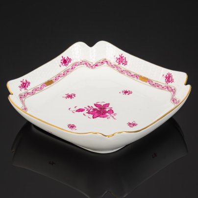 Блюдо сервировочное, выполненное в фирменном дизайне "Chinese Bouquet/Apponyi Purpur", Herend (Херенд)