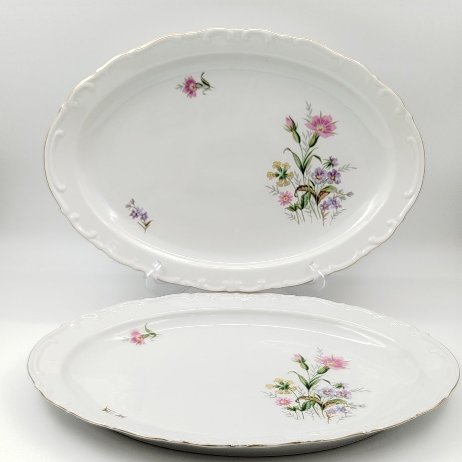 Пара больших блюд овальной формы с декором в виде полевых цветов, фарфор, деколь, золочение, Kahla, ГДР, 1960-1990 гг.