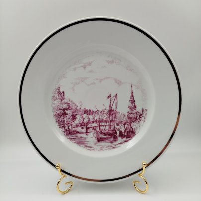 Блюдо "Helena" с пейзажным декором, фарфор, деколь, золочение, Graf Von Henneberg Porzellan, 1777 Jlmenau, ГДР, 1977-1990 гг.