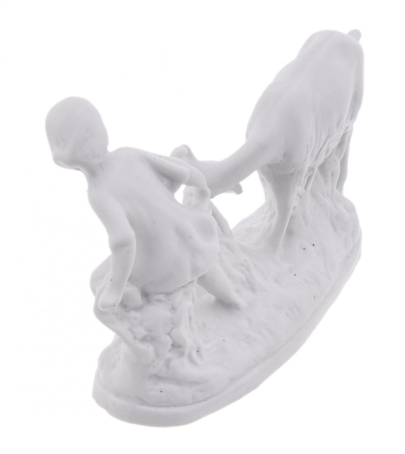Статуэтка "Девочка с козой", фарфор, бисквит, СССР, 1960-1991 гг.