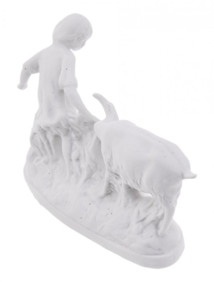 Статуэтка "Девочка с козой", фарфор, бисквит, СССР, 1960-1991 гг.