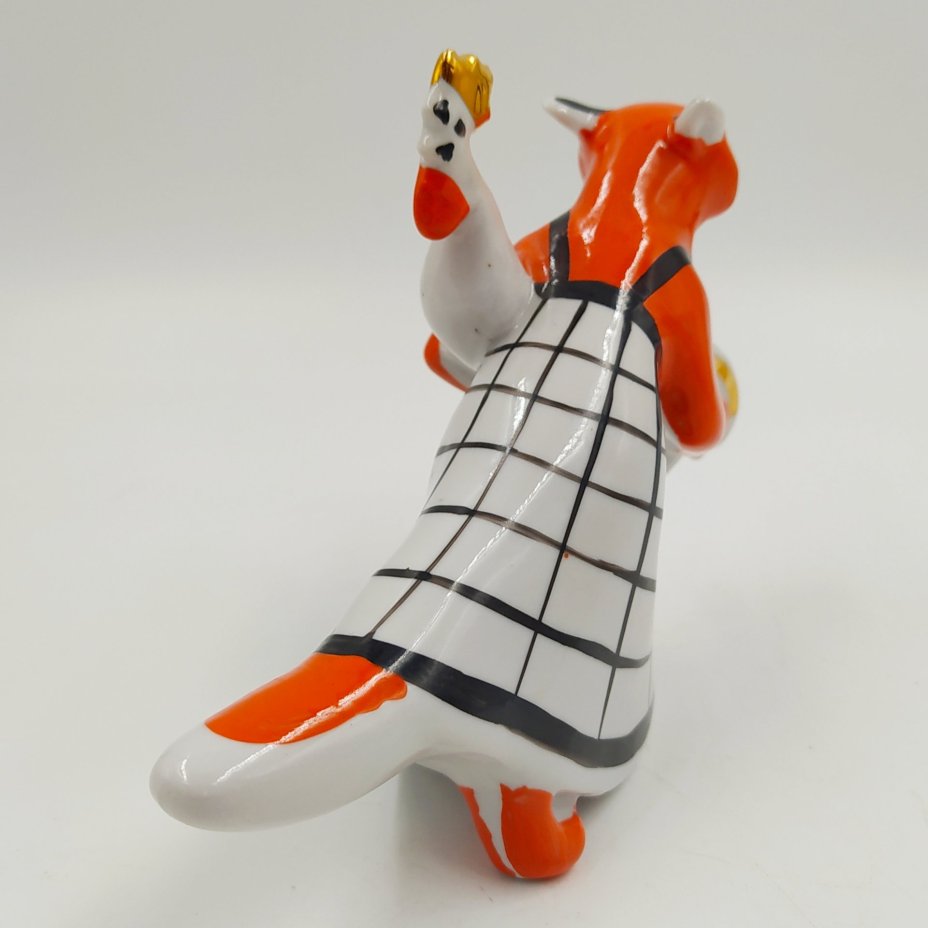 Статуэтка "Лиса с петухом", фарфор, роспись, золочение, Дмитровский фарфоровый завод (ДФЗ Вербилки), Россия, 1991-2012 гг.