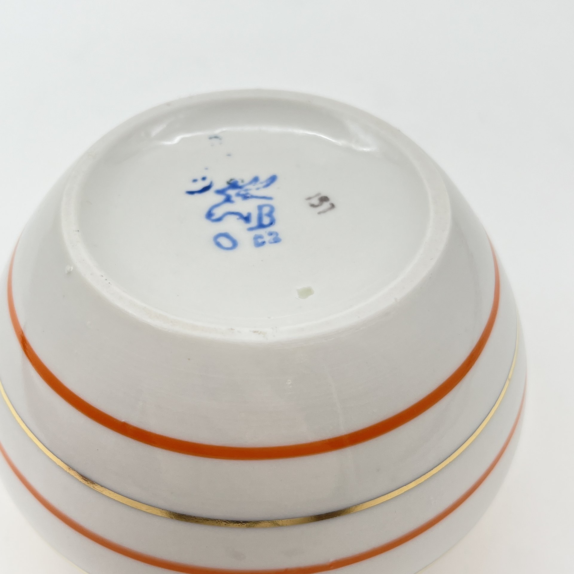 Ваза "Радиоволны", фарфор, роспись, золочение, Дмитровский фарфоровый завод (ДФЗ Вербилки), СССР, 1965-1991 гг.