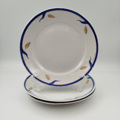 Набор десертных тарелок "Золотые колосья" (3 шт.), автор росписи Мысягин В.П., фарфор, роспись, золочение, Дулевский фарфоровый завод (Дулёво), СССР, 1951 г.