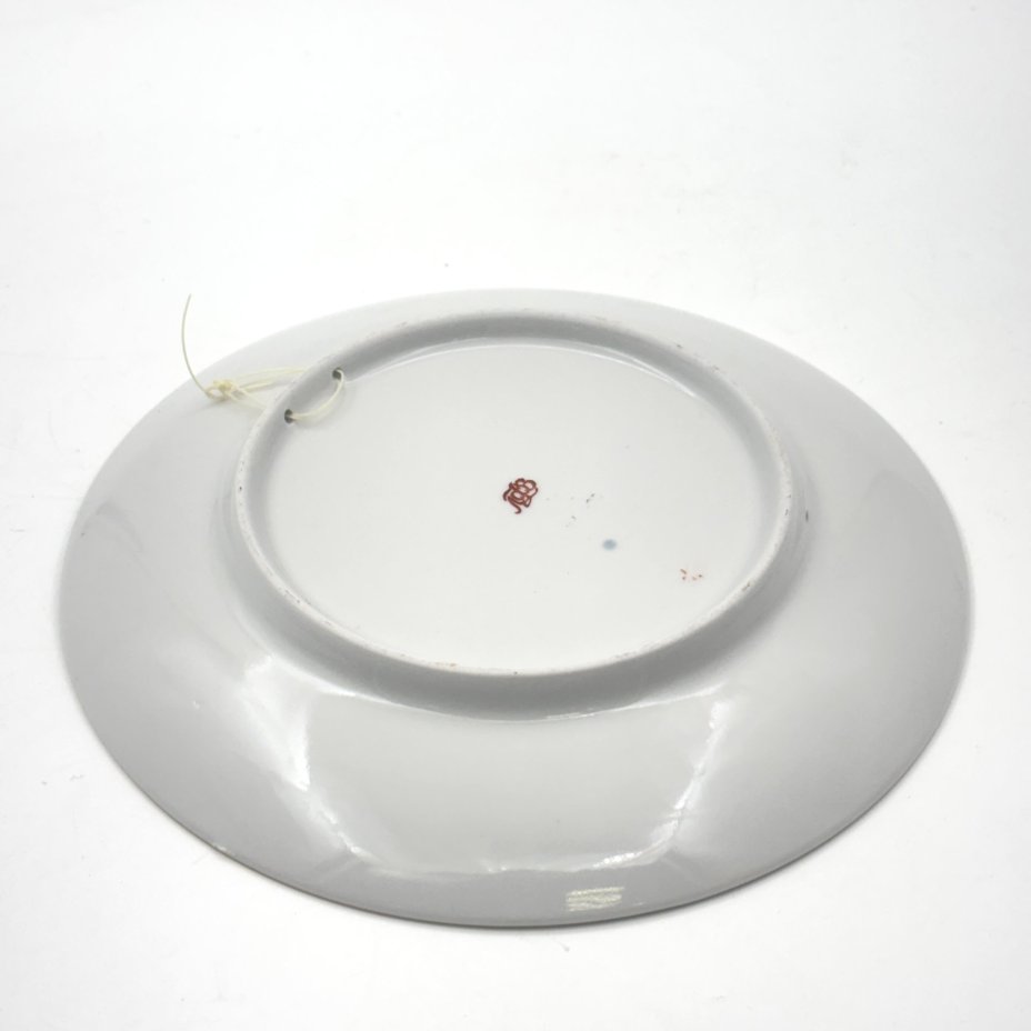 Тарелка настенная "Красная птица", художник А.В. Воробьевский, фарфор, деколь, золочение, Ленинградский фарфоровый завод (ЛФЗ), Россия, 1989-2001 гг.