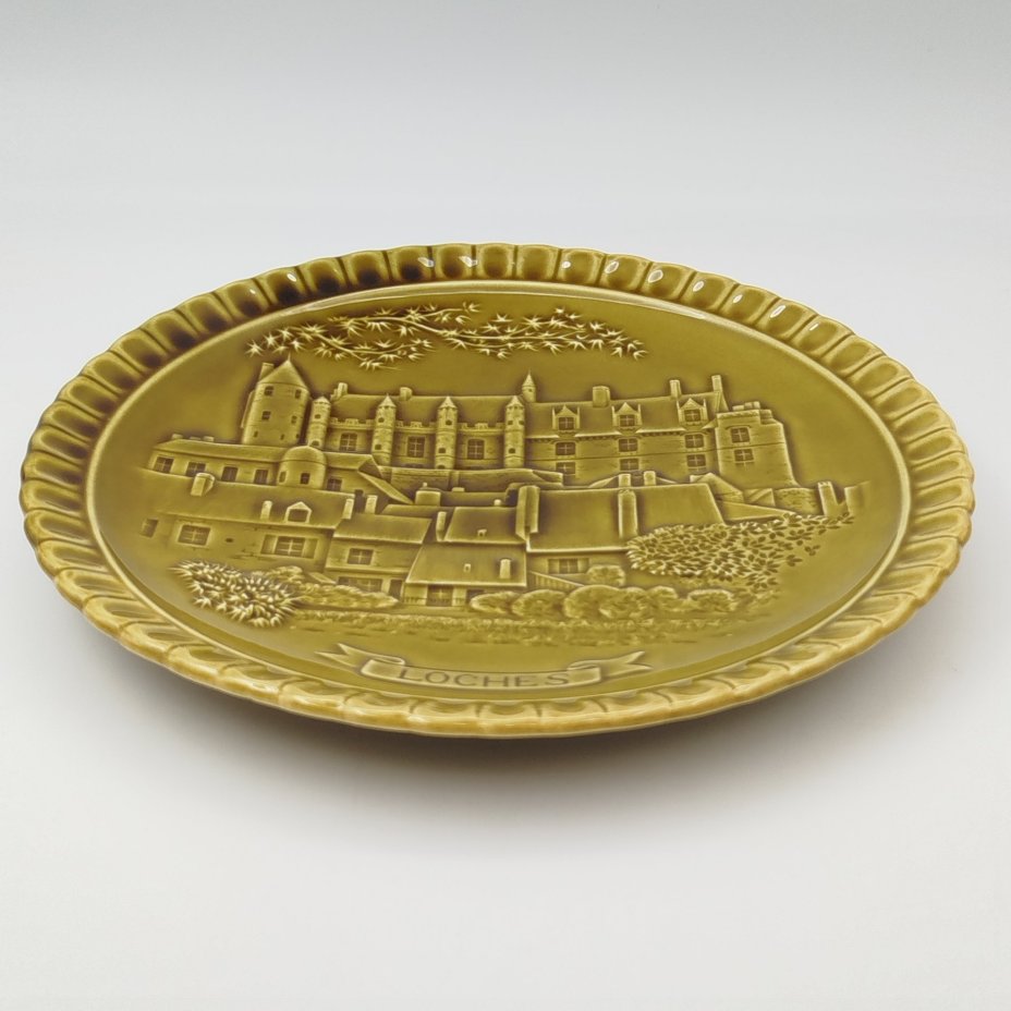 Декоративная тарелка из серии "Замки Франции"  (Loches), Gien