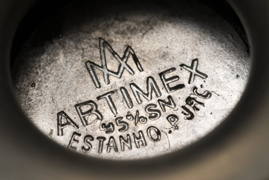 Ваза антикварный с декором в виде банта, олово, фирма "Artimex", Германия, 1980-1990 гг.