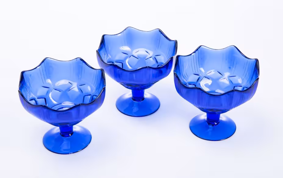 Набор из трёх креманок , синее стекло, Китай, 2000-2015 гг.