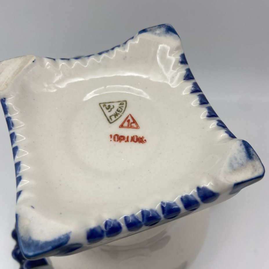 Статуэтка "Самовар с заварочным чайником", фарфор, роспись, Объединение «Гжель», СССР, 1972-1985 гг.