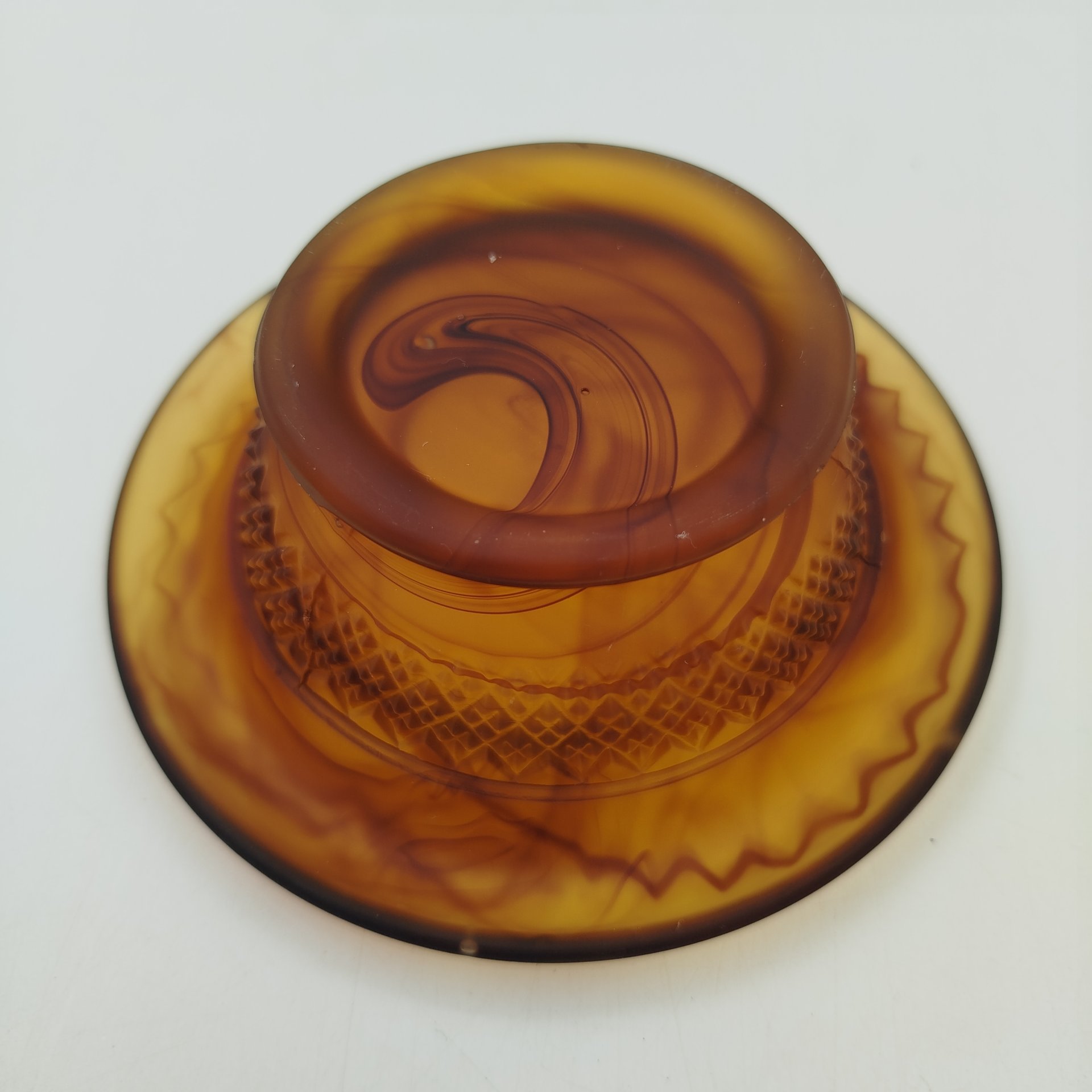 Розетка "Amber Cloud", компания "George Davidson & Co", стекло, матовое, пресс, Великобритания, 1920-1930 гг.