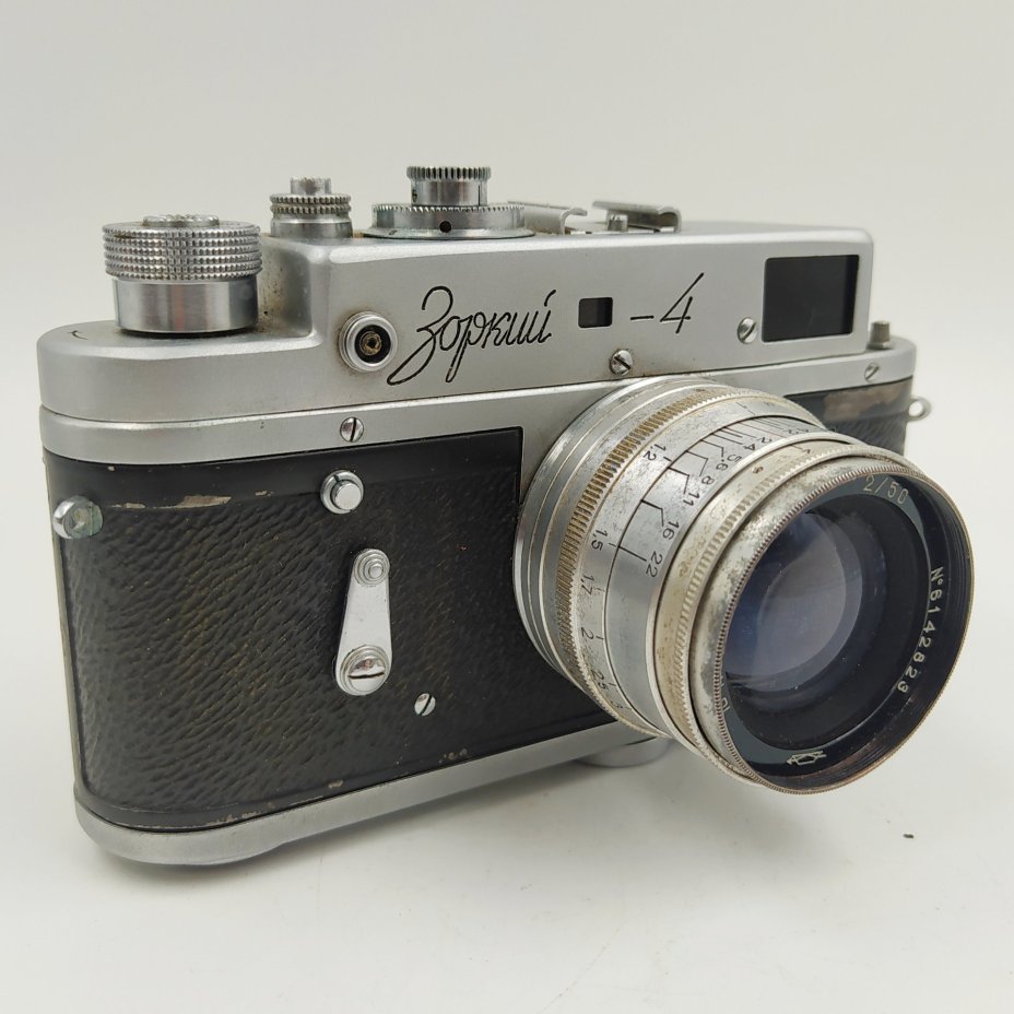 Фотоаппарат пленочный "Зоркий-4" с объективом "Юпитер-8", в оригинальном кофре и в комплекте с фотовспышкой "Norma", металл, стекло, пластик, кожа, Красногорский механический завод (КМЗ), СССР, 1956-1973 гг., Красногорский механический завод (КМЗ)