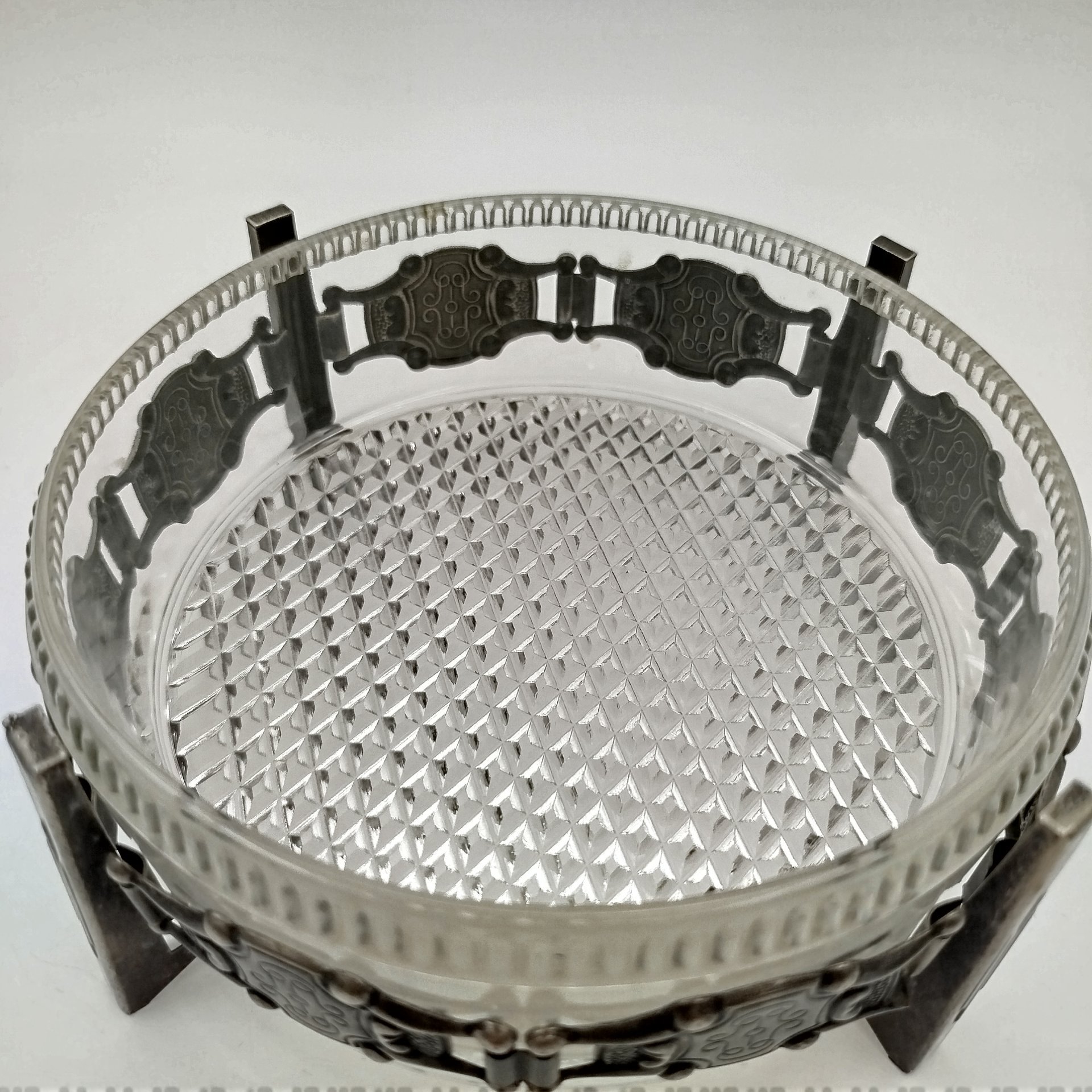 Пепельница "Латы", стекло, металл, Завод «Плутон», СССР, 1970-1990 гг.