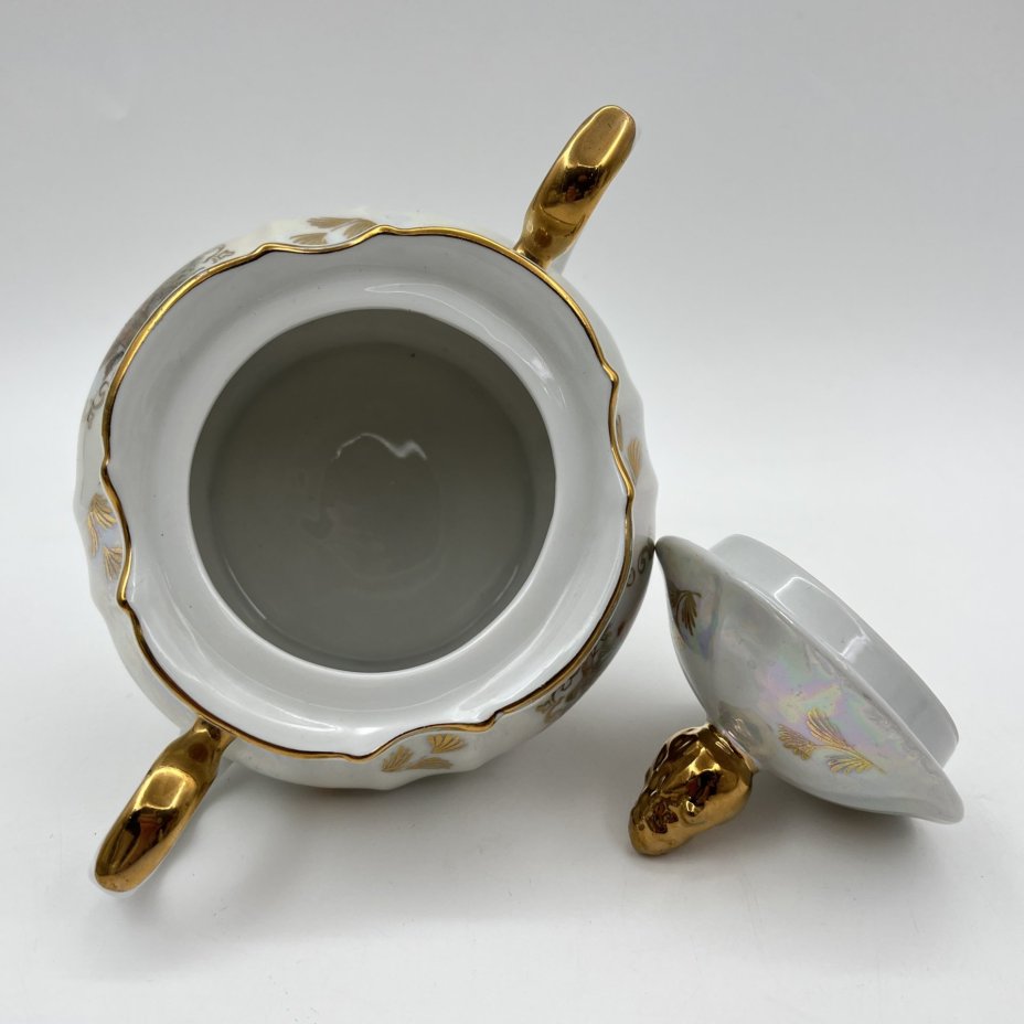 Сервиз чайно-кофейный на 6 персон "Мадонна" (15 предметов), фарфор, люстр, деколь, золочение, Kahla, ГДР, 1960-1980 гг.