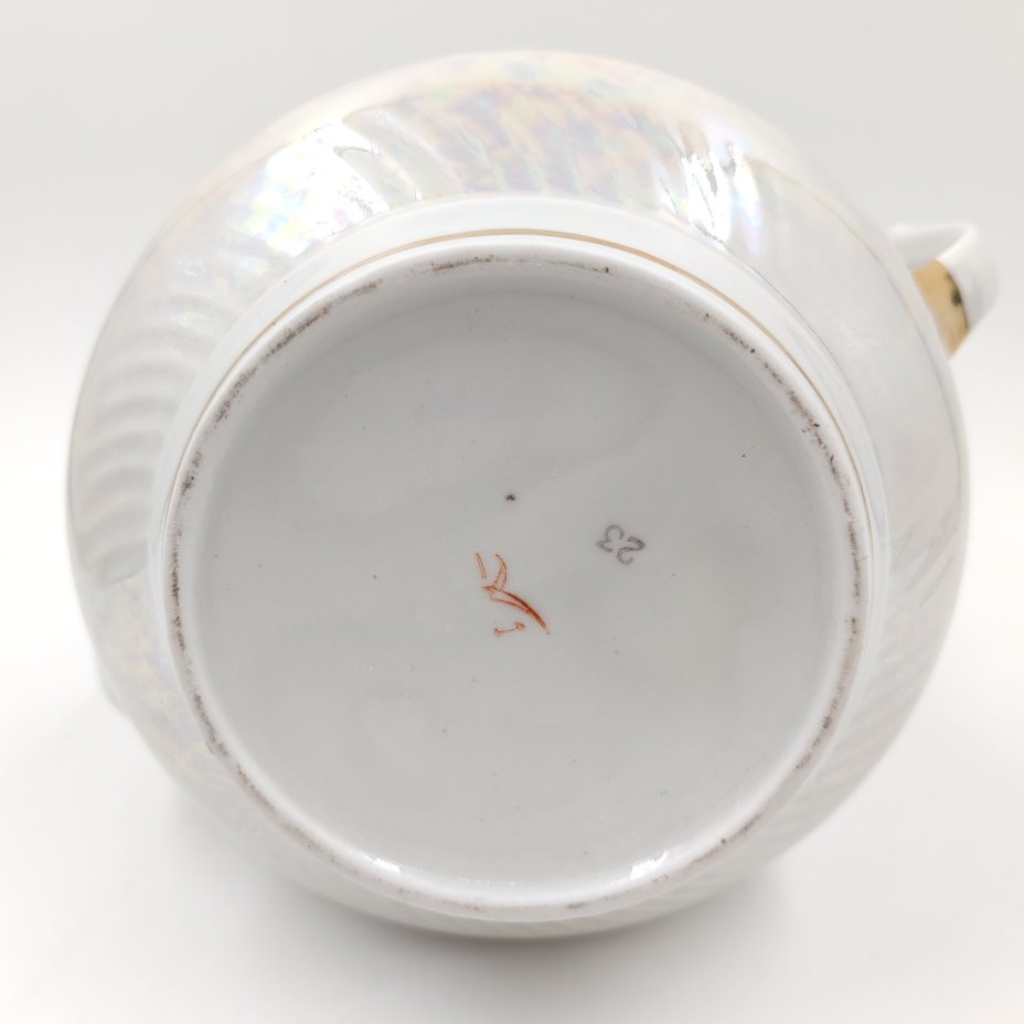 Чайник (кофейник) заварочный, фарфор, люстр, золочение, Краснодарский фарфорово-фаянсовый завод «Чайка», Краснодарский фарфорово-фаянсовый завод «Чайка»