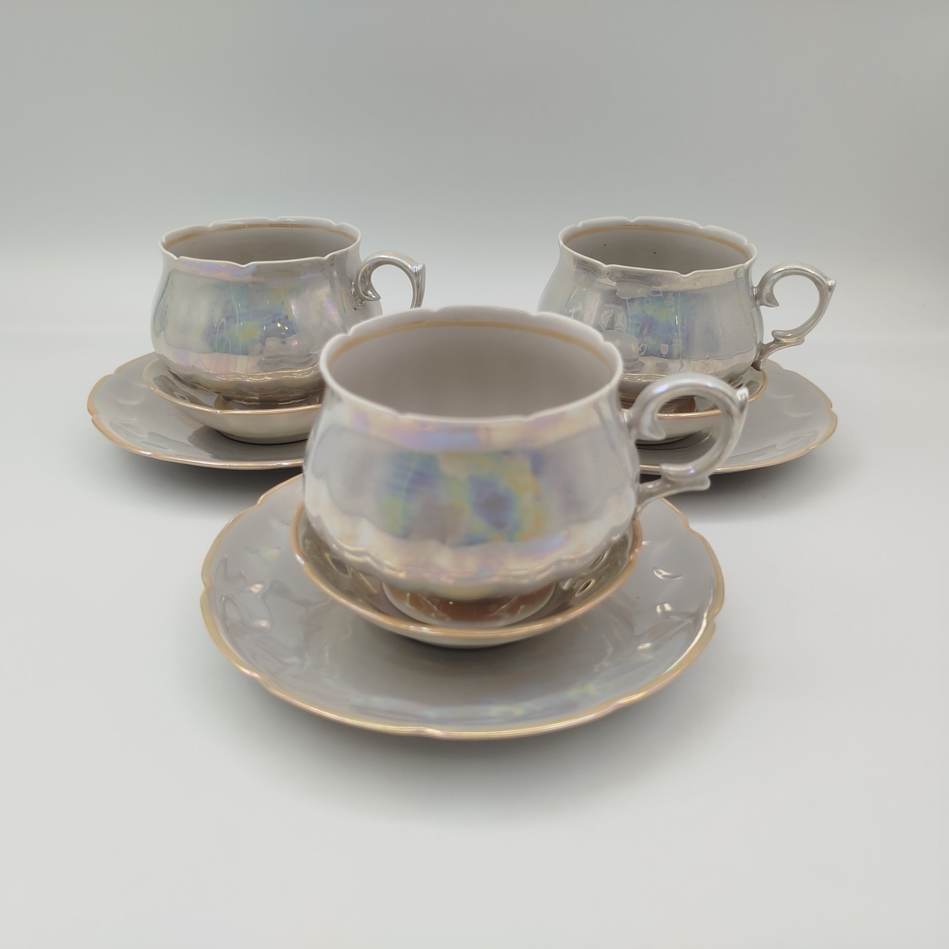 Набор для подачи чая на 3 персоны перламутрового оттенка (9 предметов), фарфор, люстр, Октябрьский фарфорово-фаянсовый завод, СССР, 1964-1991 гг.