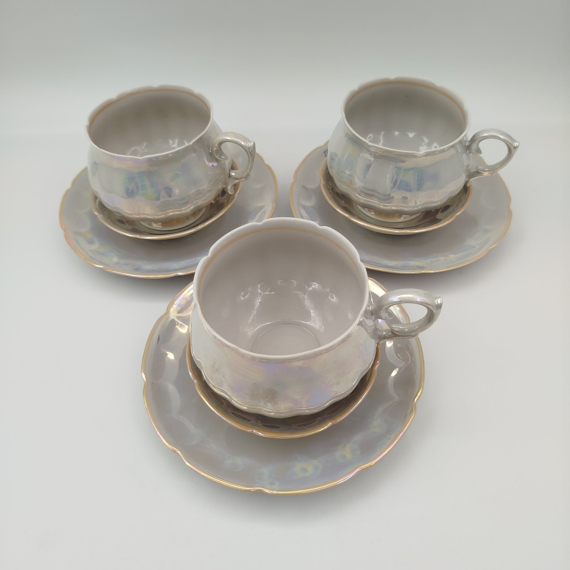 Набор для подачи чая на 3 персоны перламутрового оттенка (9 предметов), фарфор, люстр, Октябрьский фарфорово-фаянсовый завод, СССР, 1964-1991 гг.