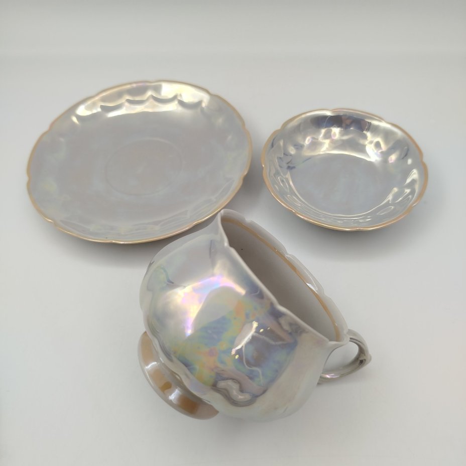 Набор для подачи чая на 3 персоны перламутрового оттенка (9 предметов), фарфор, люстр, Октябрьский фарфорово-фаянсовый завод, СССР, 1964-1991 гг.