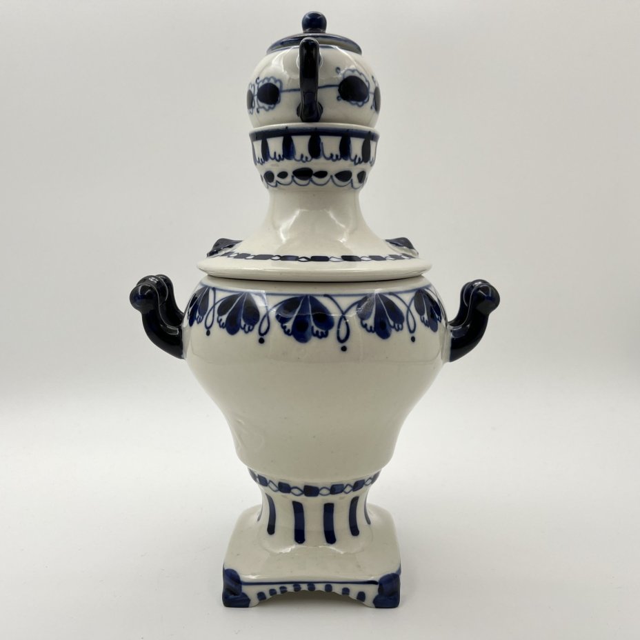 Самовар декоративный с миниатюрным чайником, фарфор, роспись, Объединение «Гжель», СССР, 1972-1985 гг.