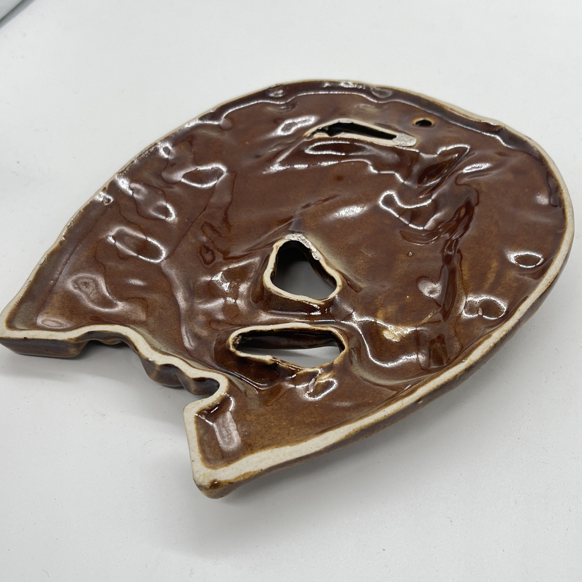 Панно настенное "Счастливая подкова" с символом 2026 года, фаянс, глазурь, Россия, 1990-2010 гг.