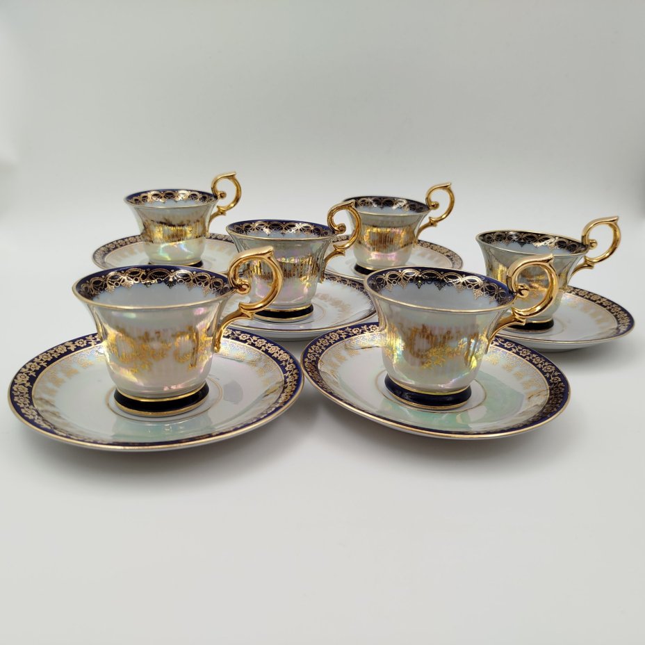 Набор кофейных пар с растительным декором золотого цвета и кобальтовым кантом на 6 персон, фарфор, люстр, золочение, Martinroda Friedrich Eger & Co. (PM), Германия, 1960-1980 гг.