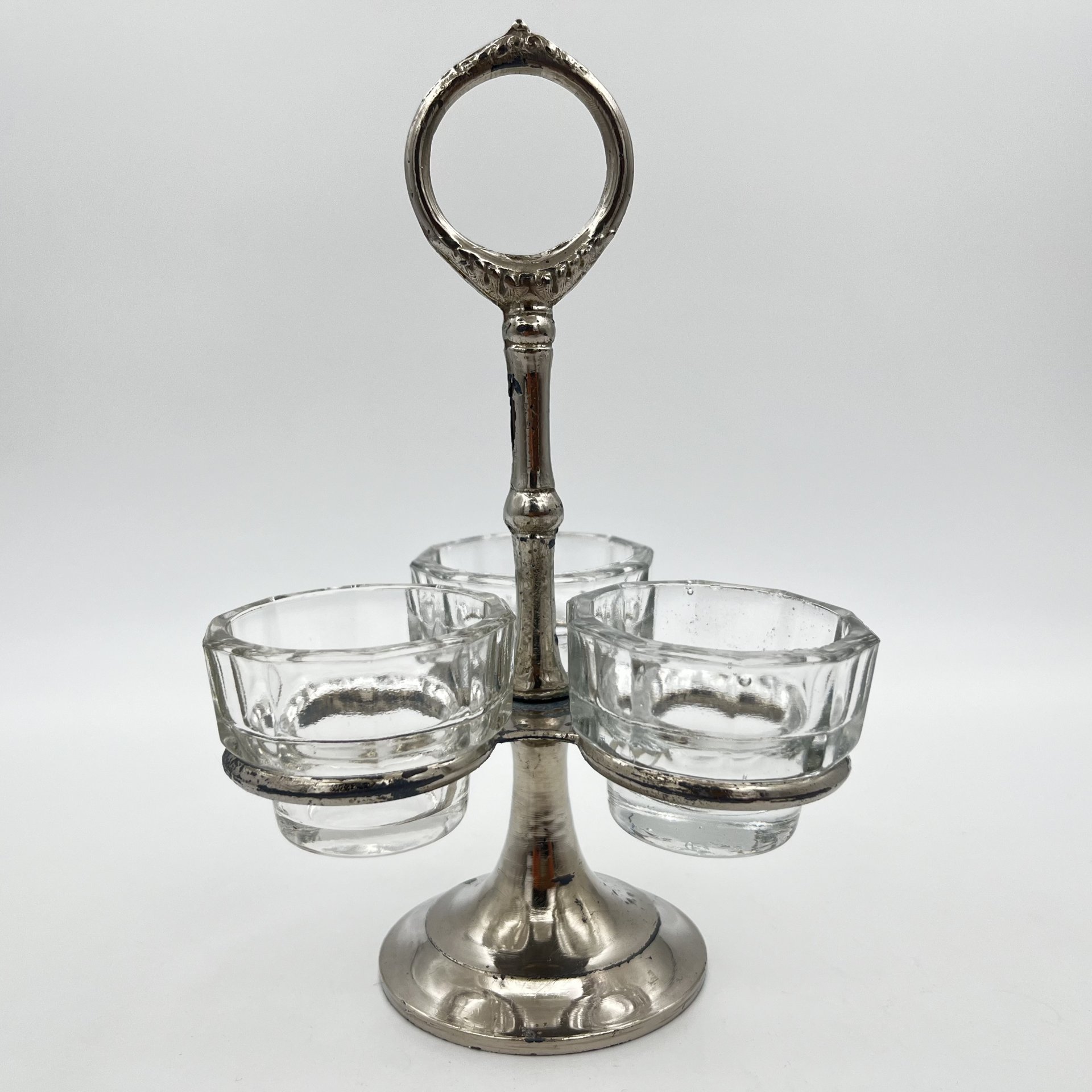 Набор для специй (круэт, столовая передача, судок) на 3 предмета, с фигурной ручкой, металл, стекло