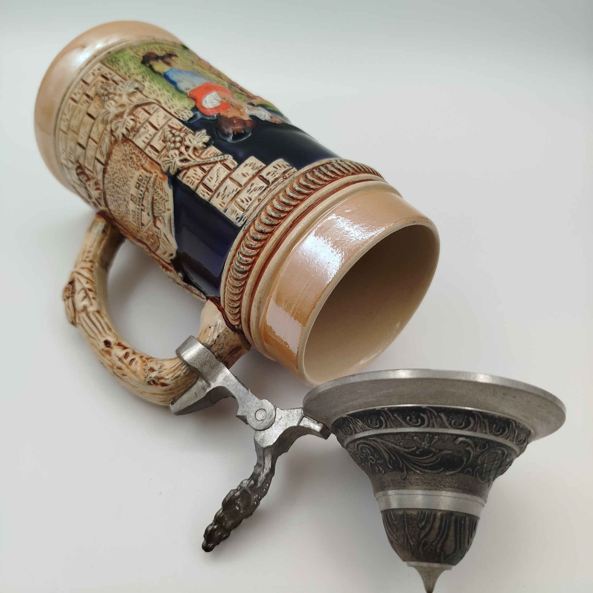 Кружка пивная с крышкой, украшенная пасторальной сценой, Original King