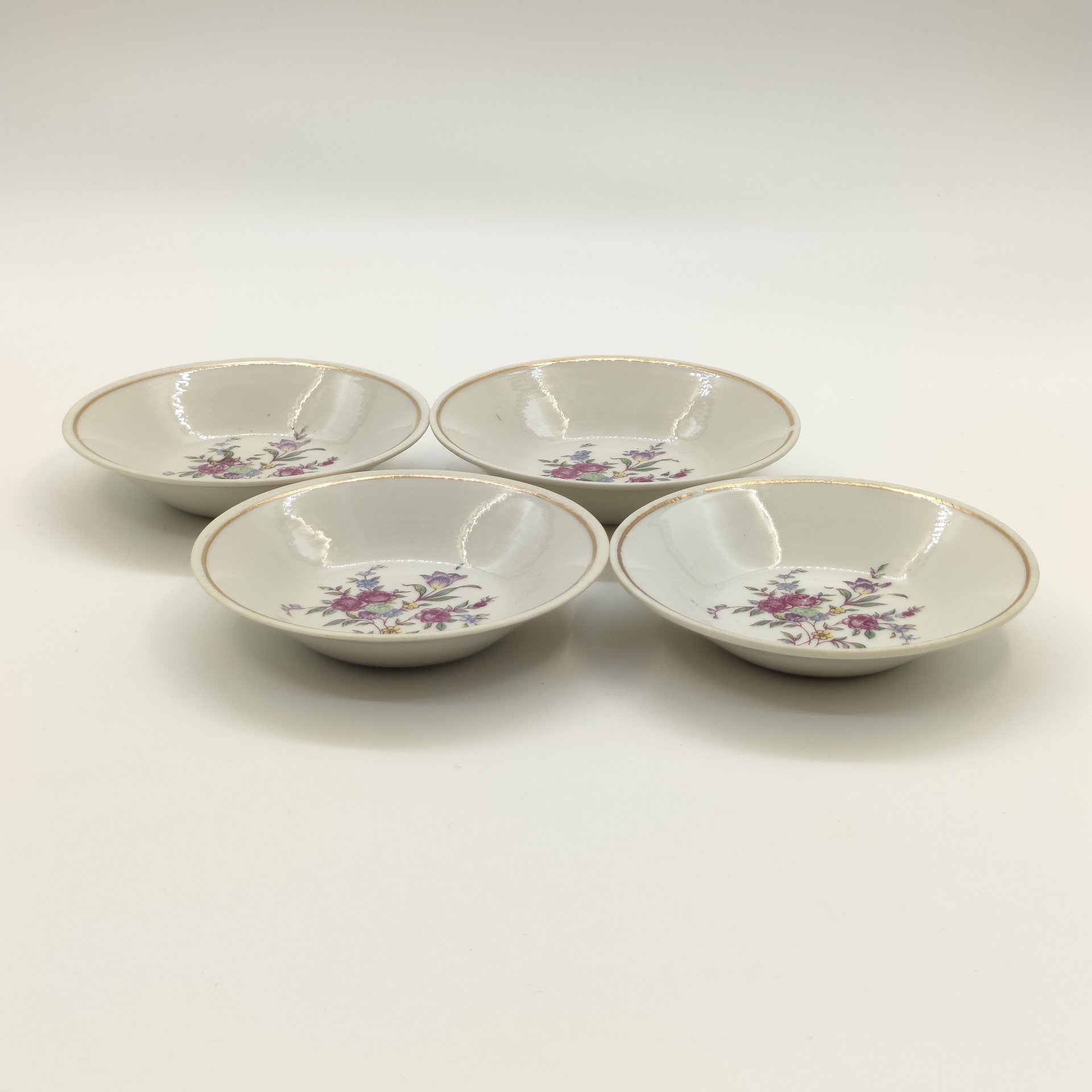 Набор из 4-х розеток с цветочным декором, фарфор, деколь, золочение, Завод «Красный фарфорист» (Чудово, Грузинская фарфорово-фаянсовая фабрика), СССР, 1956 г.