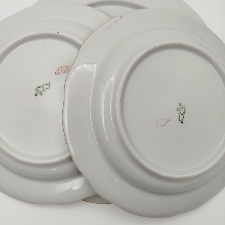 Набор из блюда и пяти обеденных тарелок "Папоротники", фасон "Гранёный", фарфор, деколь, золочение, Дулевский фарфоровый завод (Дулёво), Россия, 2006 г.