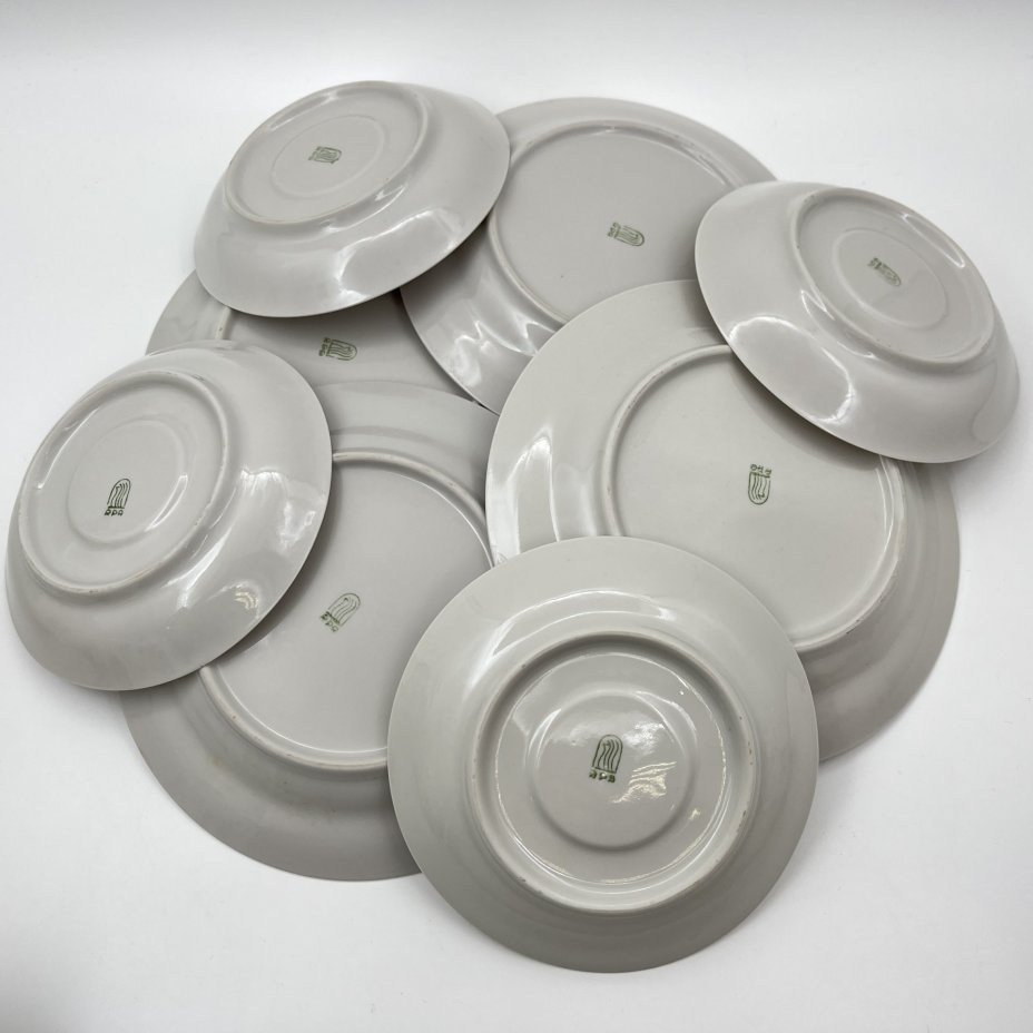 Сервиз кофейный с цветочным декором на 4 персоны (15 предметов), фарфор, деколь, золочение, Рижский фарфорово-фаянсовый завод, СССР, 1970-1980 гг.