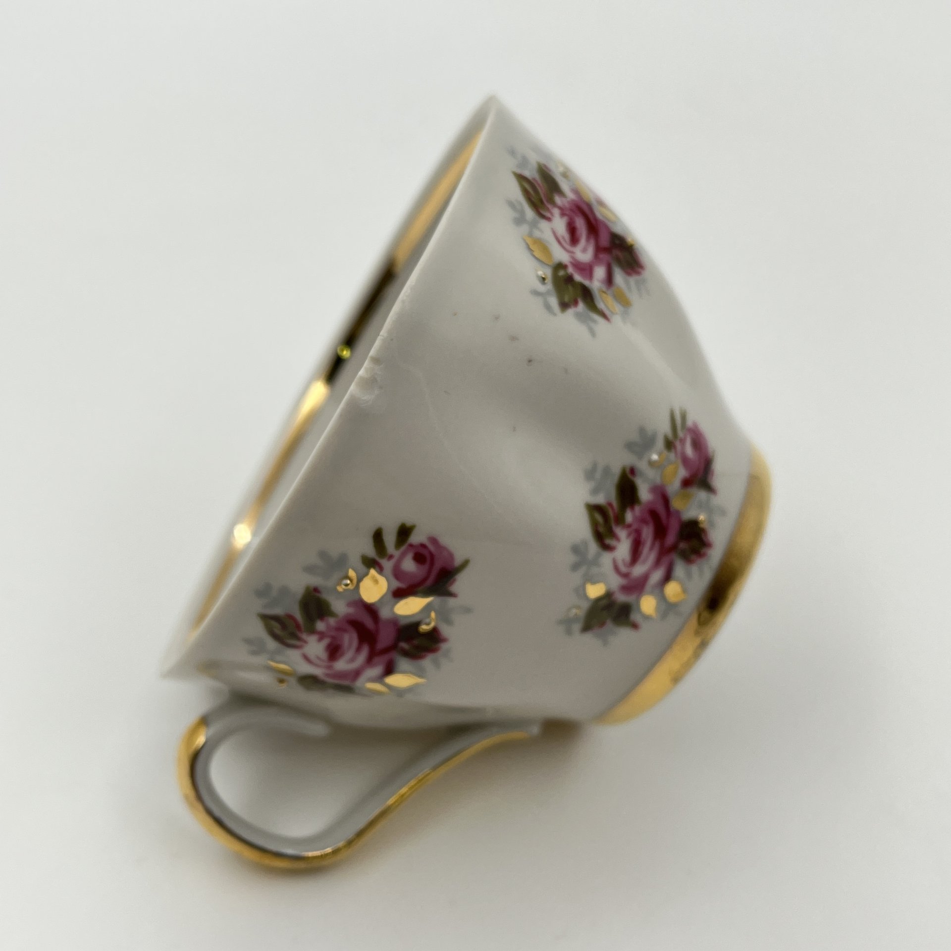 Сервиз кофейный с цветочным декором на 4 персоны (15 предметов), фарфор, деколь, золочение, Рижский фарфорово-фаянсовый завод, СССР, 1970-1980 гг.