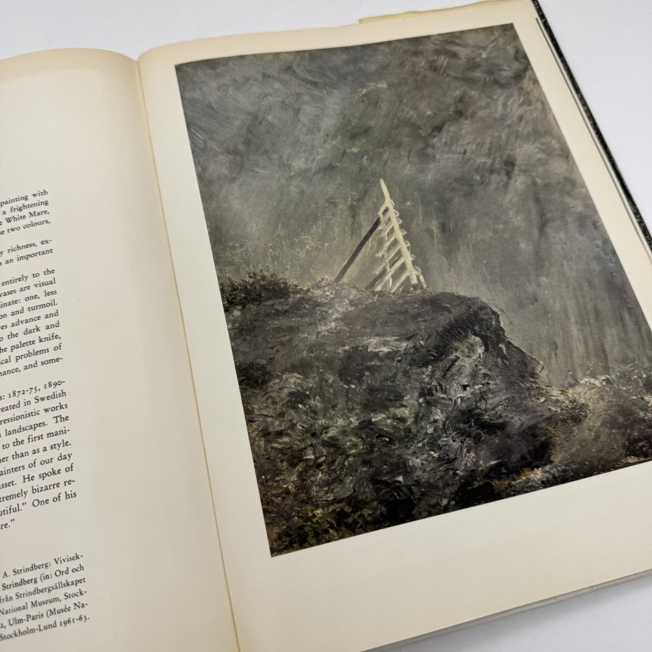 Книга "Treasures of Swedish Art" на английском языке