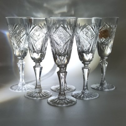 Набор бокалов с рельефным геометрическим декором на 6 персон, хрусталь, алмазная грань, Гусевской хрустальный завод (Гусь-Хрустальный), СССР, 1972-1982 гг.
