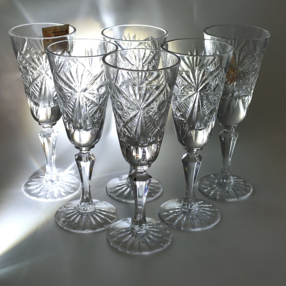 Набор бокалов с рельефным геометрическим декором на 6 персон, хрусталь, алмазная грань, Гусевской хрустальный завод (Гусь-Хрустальный), СССР, 1972-1982 гг.
