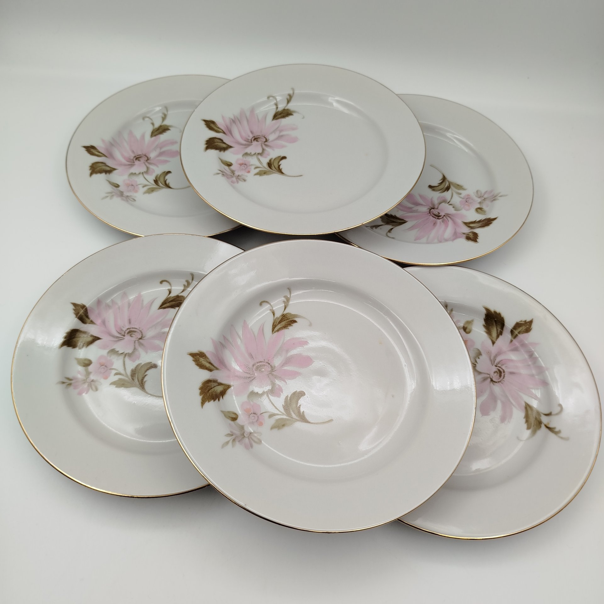 Набор пирожковых (закусочных) тарелок "Астры" на 6 персон, фарфор, деколь, золочение, Дулевский фарфоровый завод (Дулёво), СССР, 1968-1991 гг.